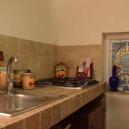 Lemon Garden Bed & Breakfast 3*