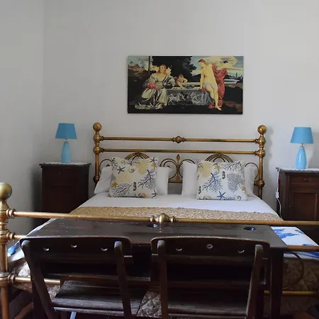 Lemon Garden Bed and breakfast 4*