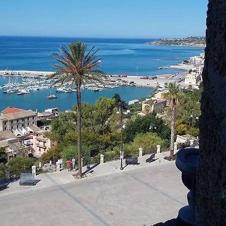Lemon Garden Sciacca