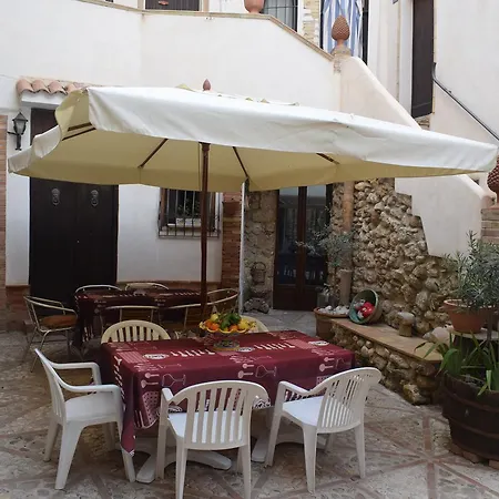 Lemon Garden Couette-café