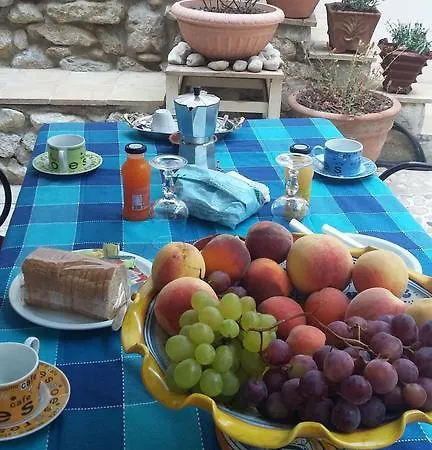 Bed & Breakfast Lemon Garden 4*