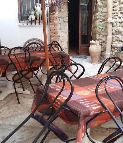Lemon Garden فندق مبيت وإفطار شاكا