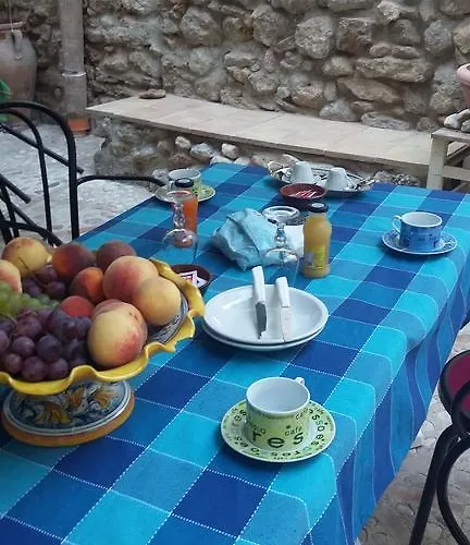 Lemon Garden شاكا